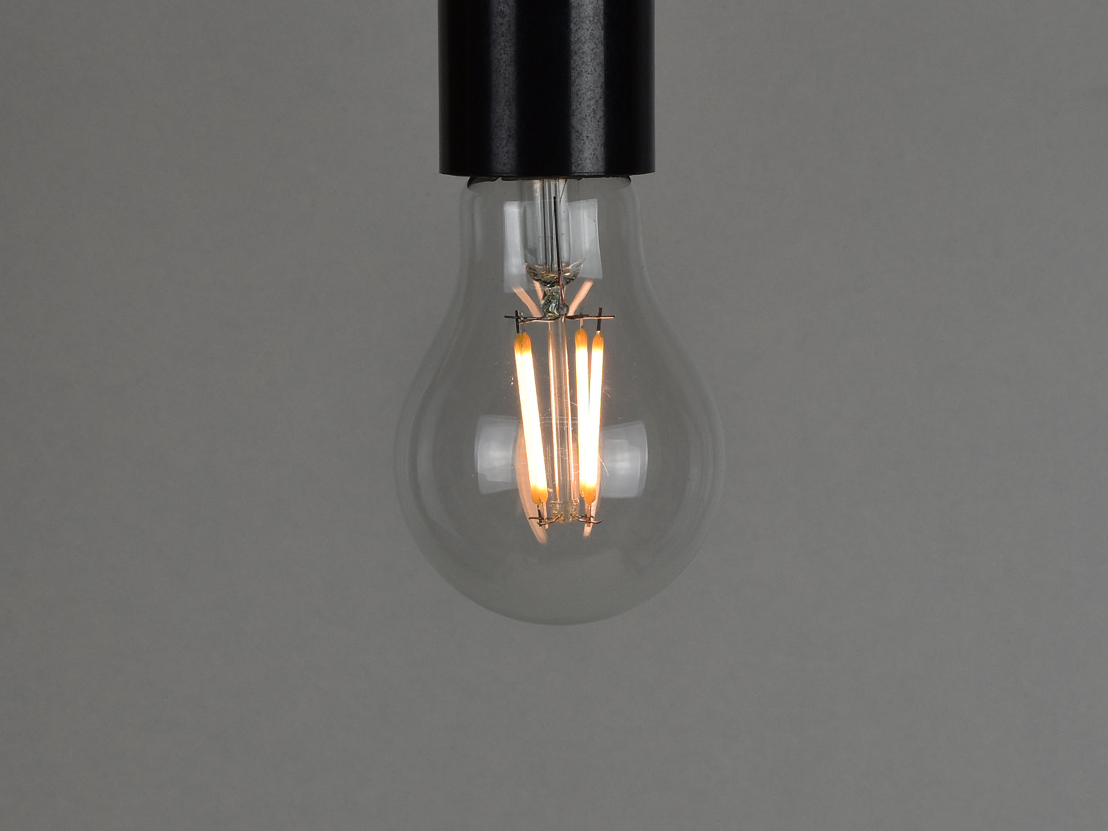 B22 LED Filament Bulb | A19 | Clear - Vendimia Lighting Co.