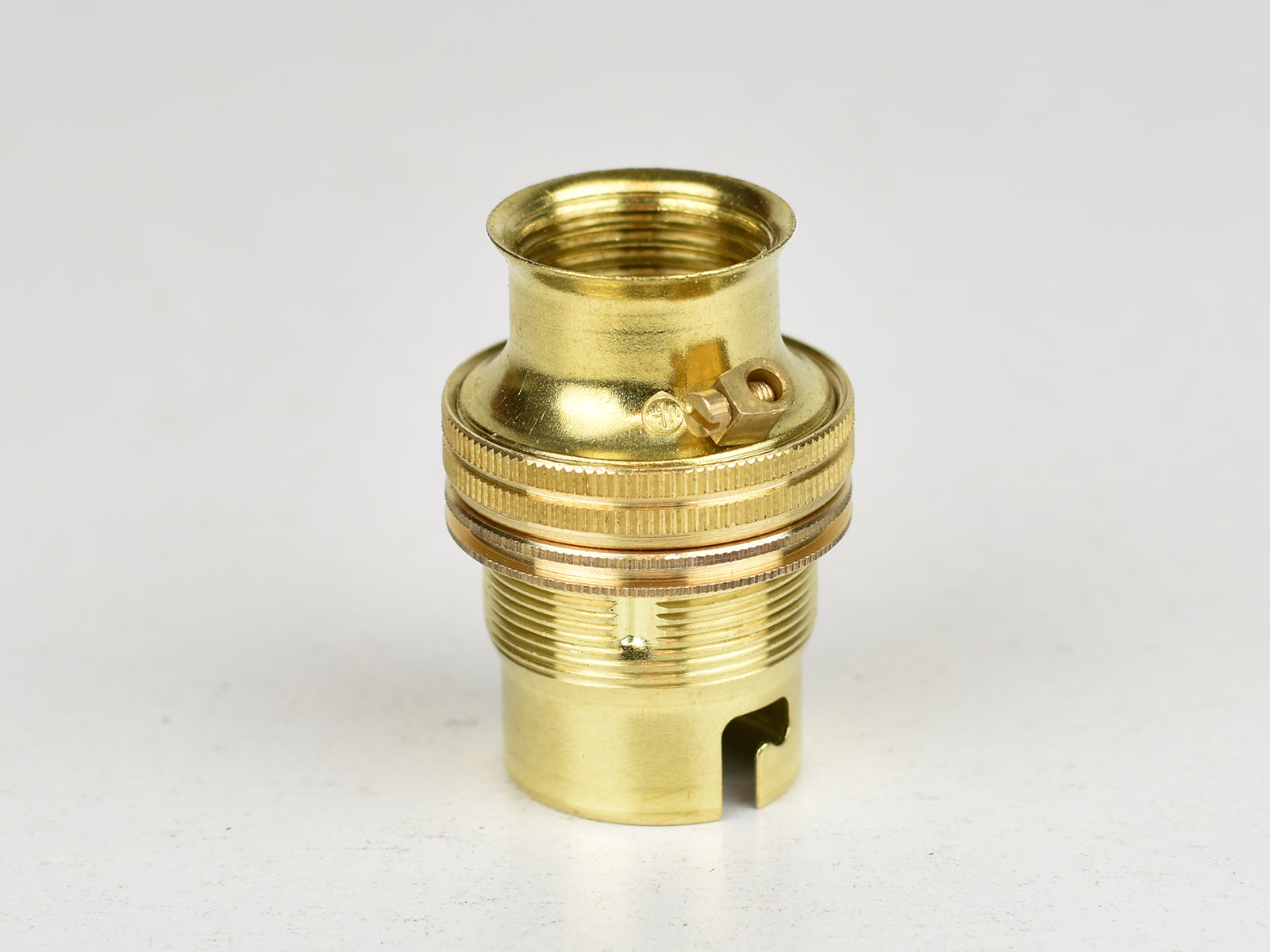 B22 Brass Bulb Holder | 20mm Conduit Fitting | Threaded Brass - Vendimia Lighting Co.