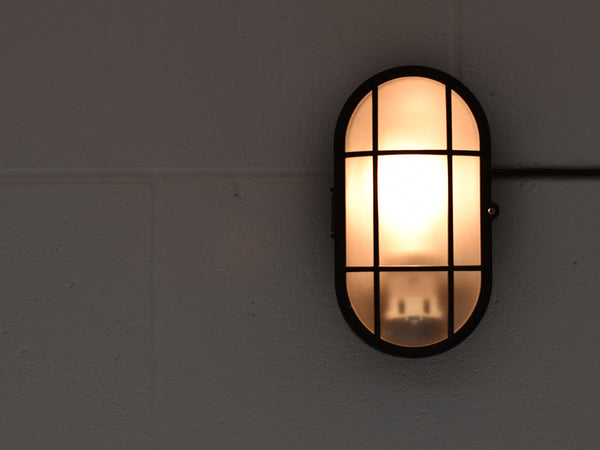 Wall Light | Oval Bulkhead | Jet Black - Vendimia Lighting Co.