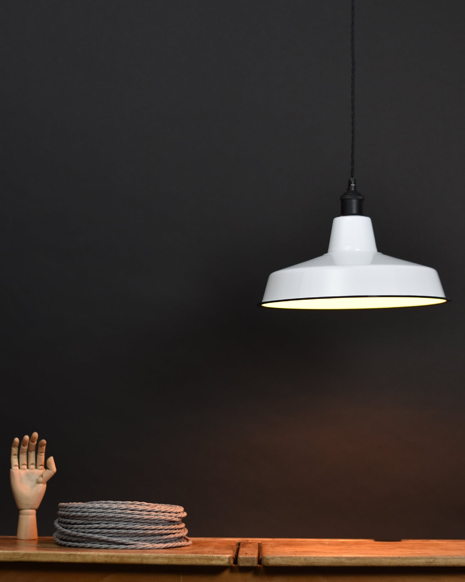 Ceiling Pendant | Industrial | Brilliant White - Vendimia Lighting Co.