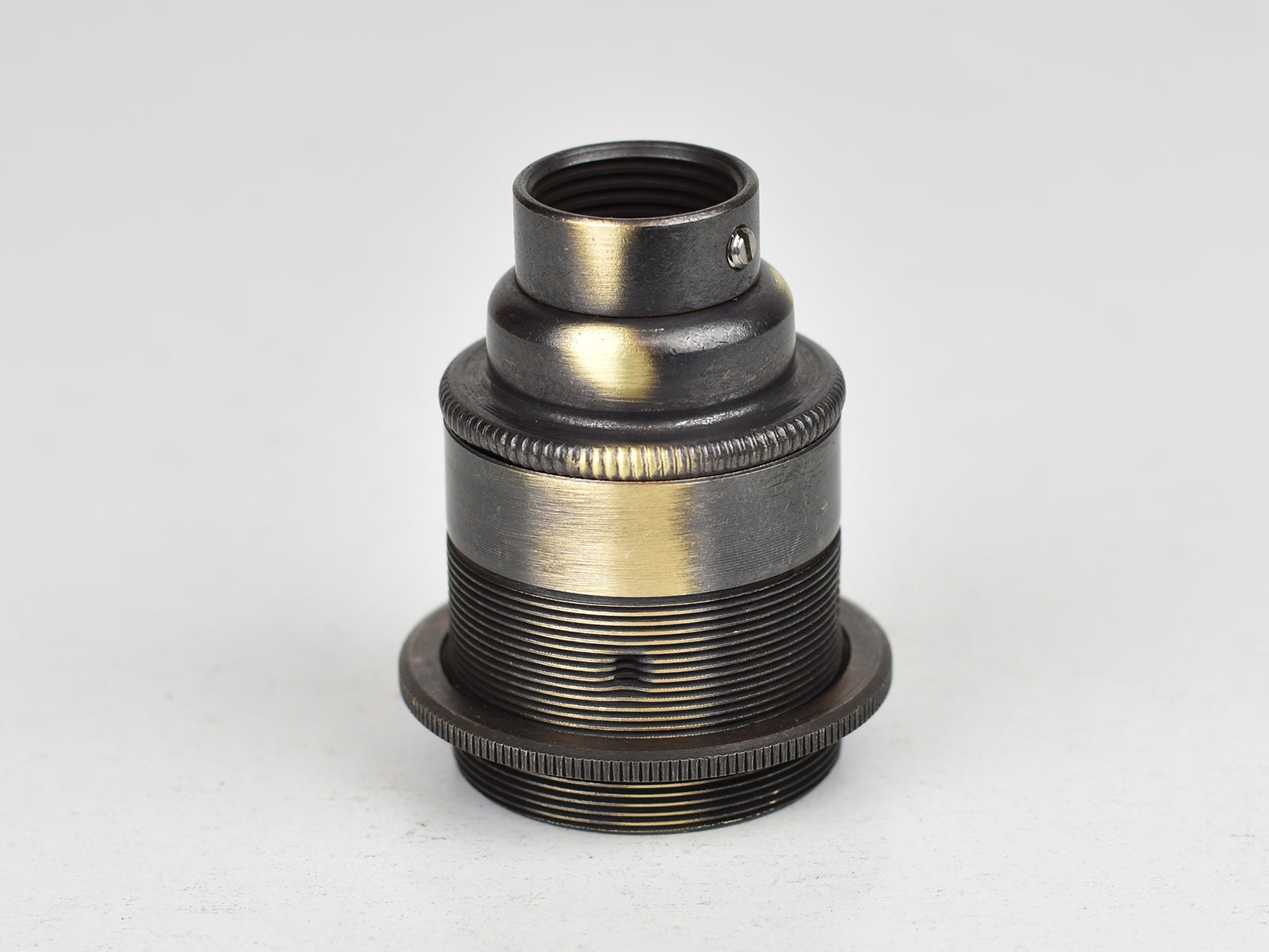 E27 Brass Bulb Holder | 20mm Conduit Fitting | Threaded Brushed Antique - Vendimia Lighting Co.