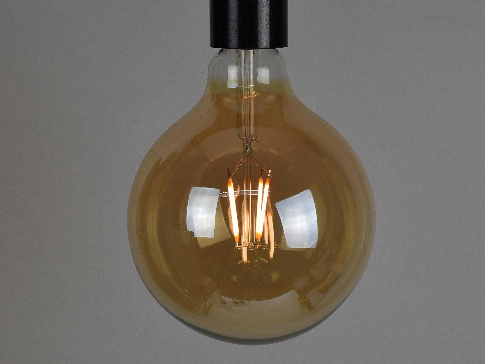 E27 LED Filament Bulb | G125 | Amber - Vendimia Lighting Co.