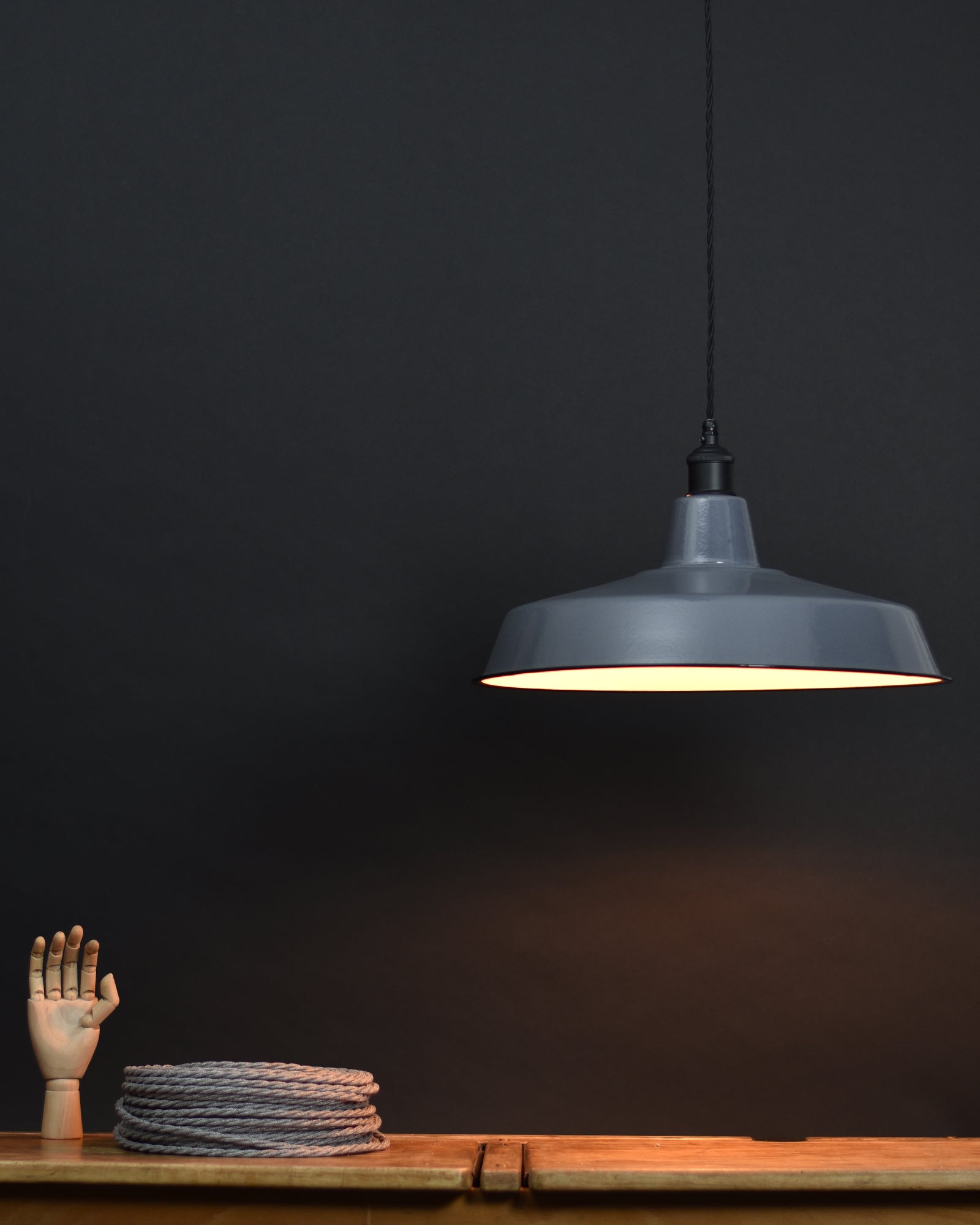 Ceiling Pendant | XL Industrial | Dark Grey - Vendimia Lighting Co.